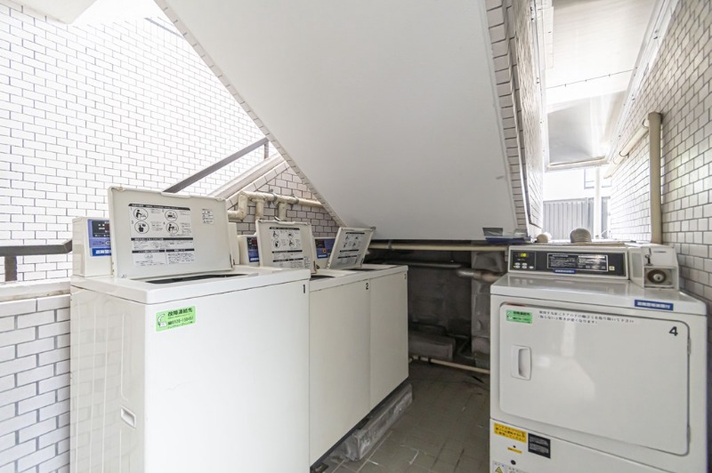 レオパード中野1階 共用ランドリー