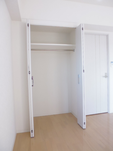 トレセリア大和田 収納