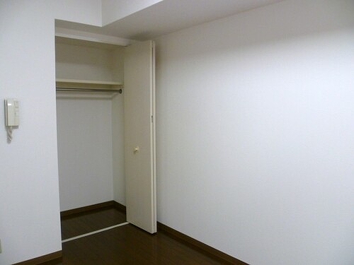 コート新橋 収納　※2014年6月撮影