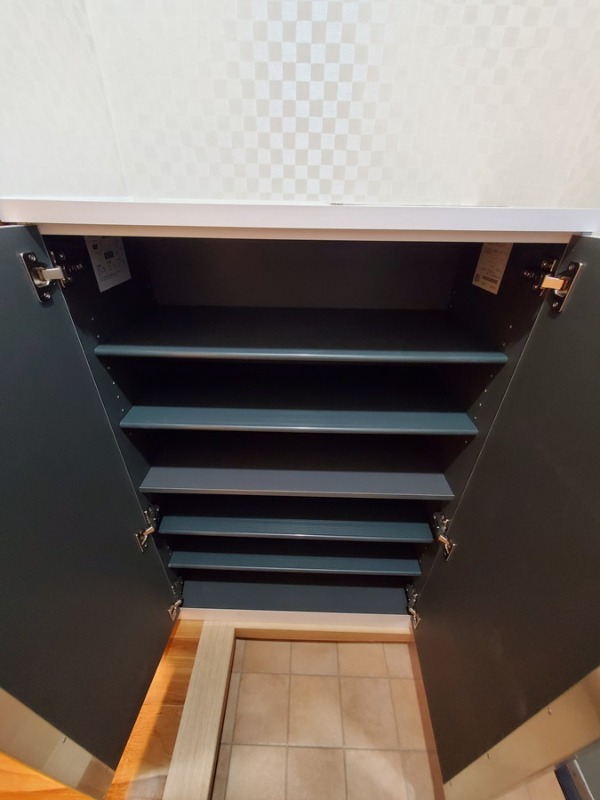 幸眞ビル1階 シューズボックス