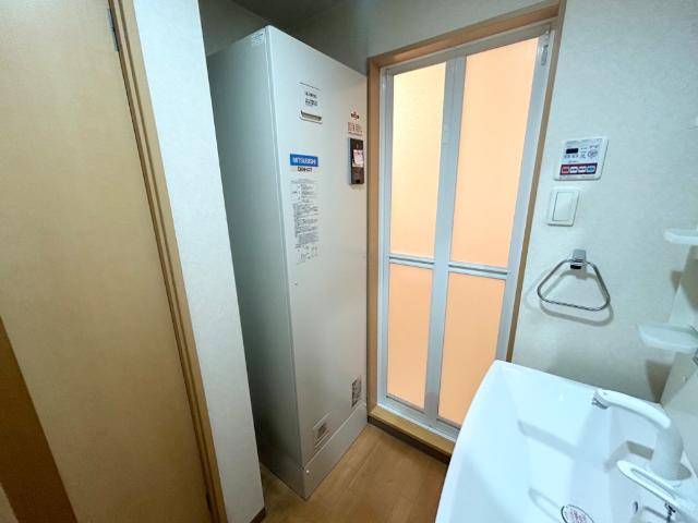 ピアステージ綱島110号室 電気温水器