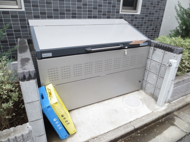 サンジュノラ西荻0101号室 敷地内ゴミ置場