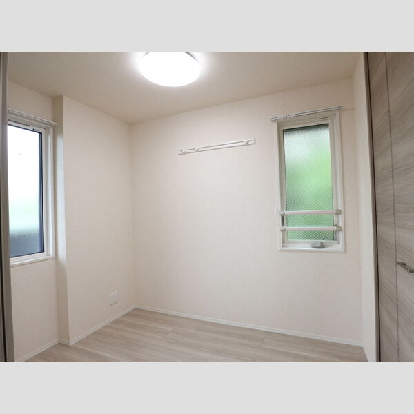 エコリブレ203号室 洋室