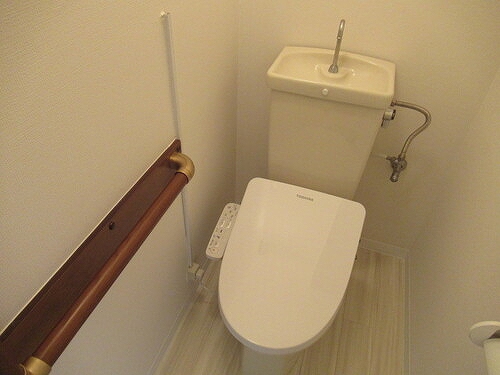 グリーンコーポ川口 洗浄便座付きトイレ