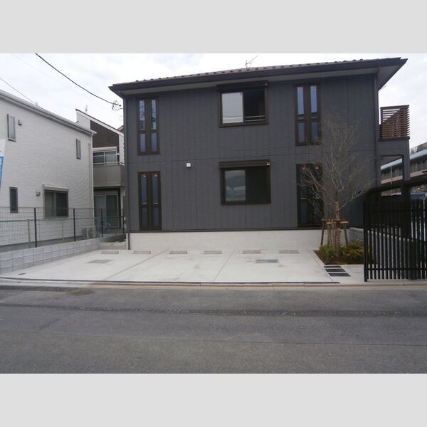 ディアコート新宿 駐車場