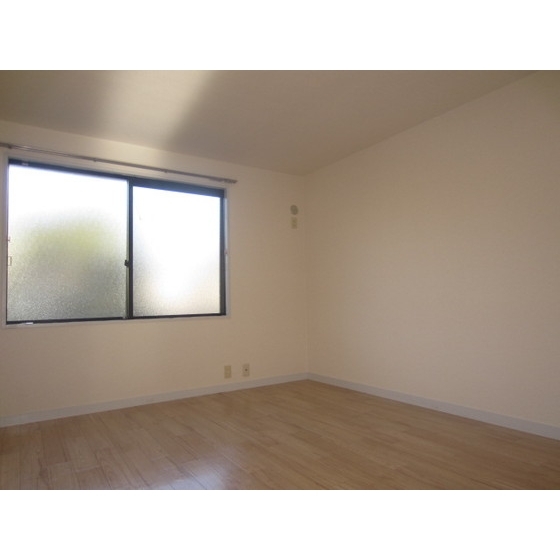 サンパレスＦ1階 内観