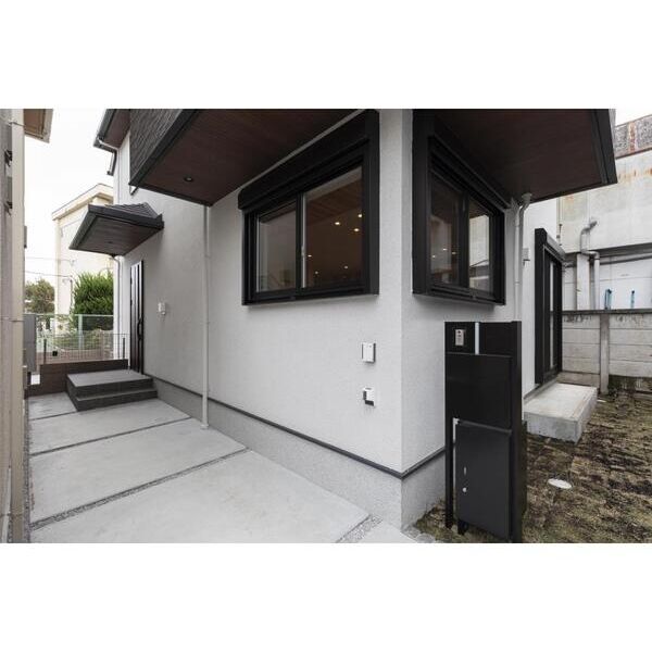杉並区高井戸東4丁目戸建 エントランス