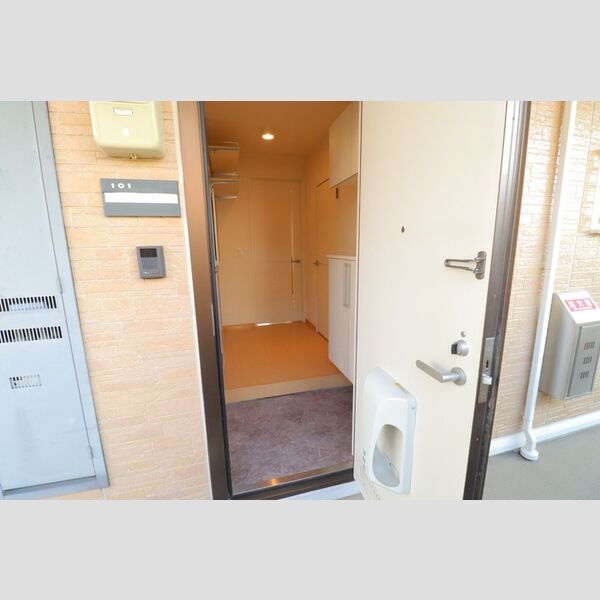 ラフィナート　Ⅲ 玄関