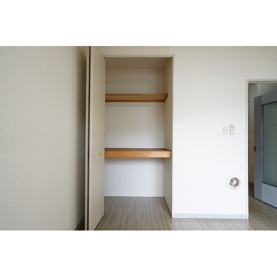 Ｙ’Ｓ　ＨＯＵＳＥ0101号室 収納