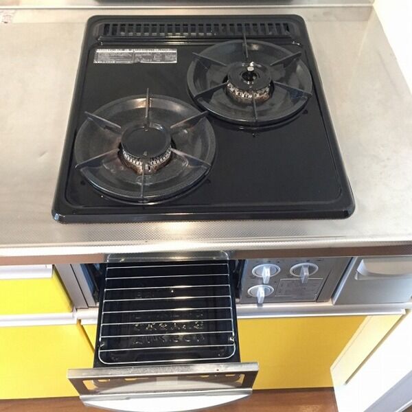 サンビレッジ　Ⅱ108号室 2口コンロのシステムキッチン