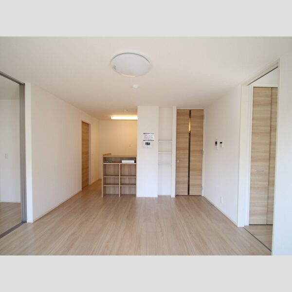 ドルフエンデⅢ LDK【12.5帖】