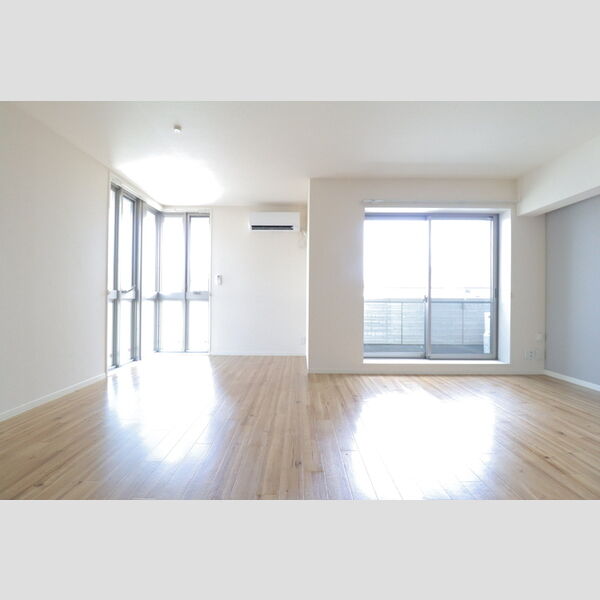 ピラタス　ⅩⅡ リビング