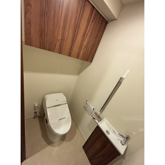 ザ・パークハウス西新宿タワー６０13階 同建物別部屋の参考画像