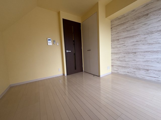 プリモ・レガーロ西大島 寝室