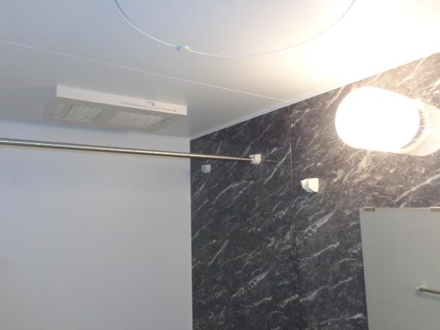 ナディア平塚Ⅱ00101号室 浴室乾燥機