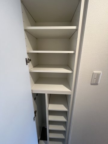 ガーデン豊玉 収納