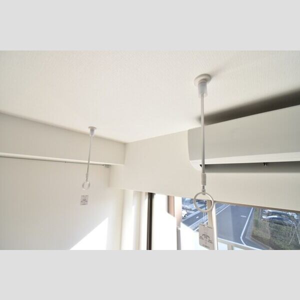 アイケー扇町202号室 室内物干し