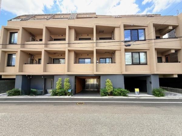 Brillia　ist 文京六義園5階 外観