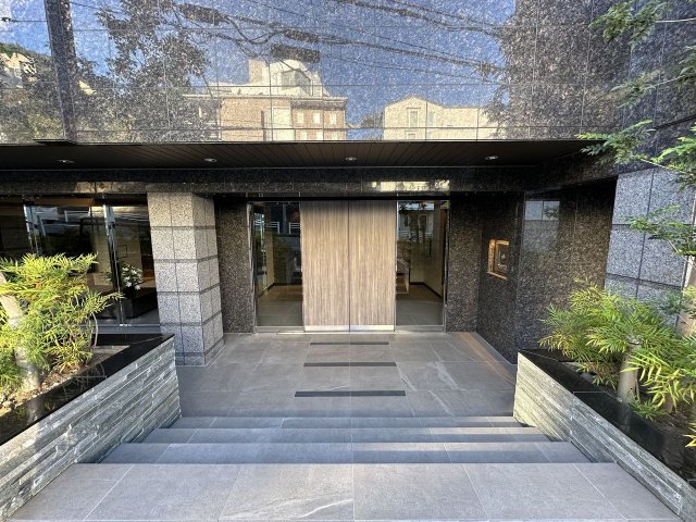 コンシェリア横濱元町 ＴＨＥ ＲＥＳＩＤＥＮＣＥ206号室 エントランス