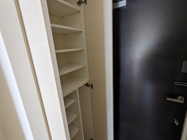 ガーデン萩中 収納