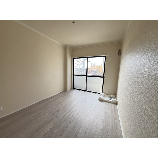 メゾン・ラ・プラト 内観