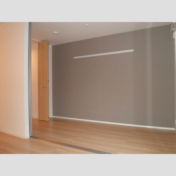 アイウィンド206号室 ★　洋室　☆