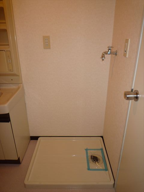 クローバーハイツ0206号室 防水板