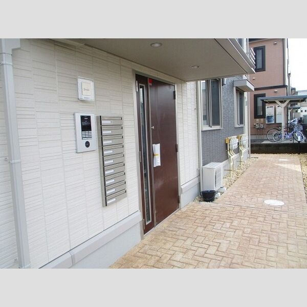 NewRecente港南台 エントランス