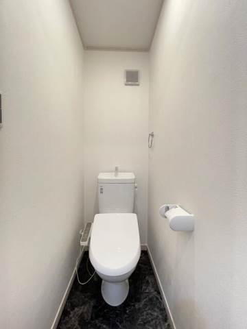 エスポワール綾瀬壱番館1階 トイレ