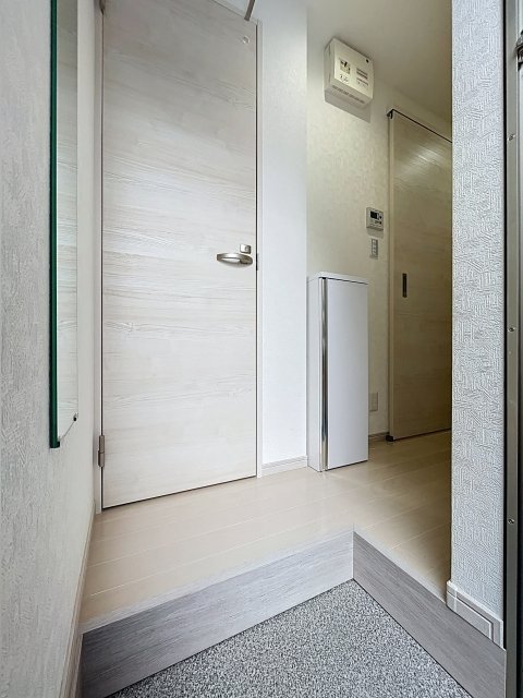 グラン徳丸1階 玄関