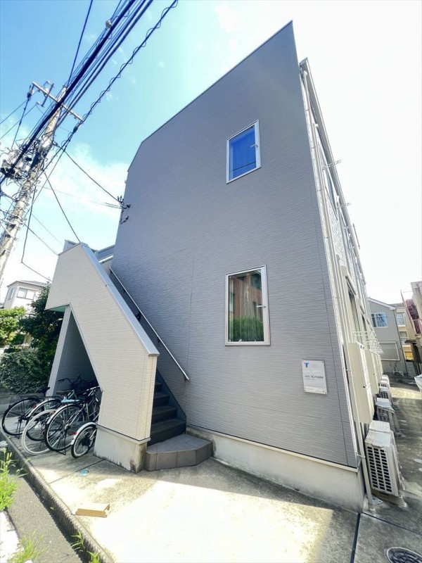 ＡＸＩＳ　ＴＡＣＨＩＫＡＷＡ2階 外観