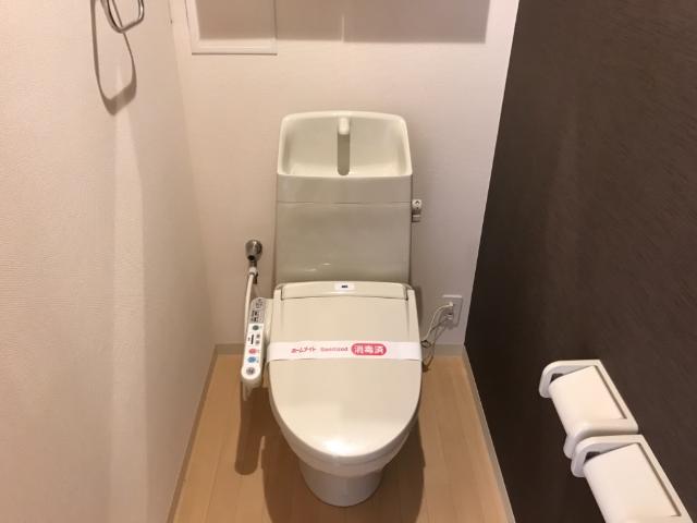 ノアール205号室 シャワー付トイレ