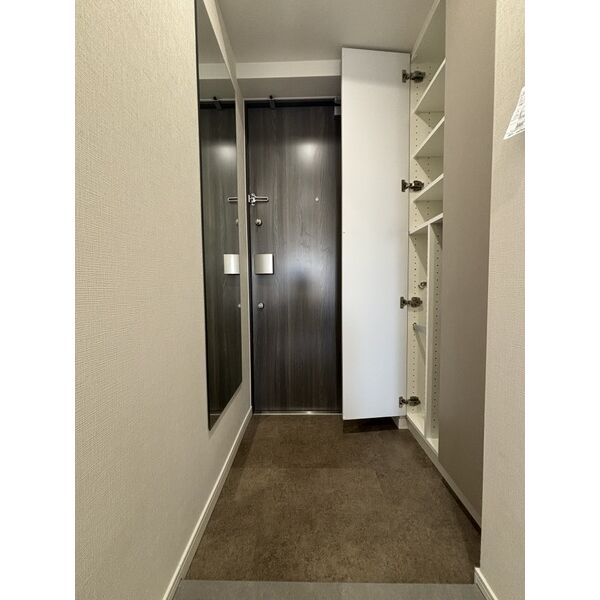 スプランディッド大島503号室 玄関