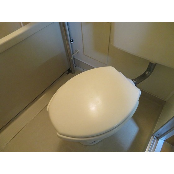 コスモ・ポーリ0202号室 トイレ