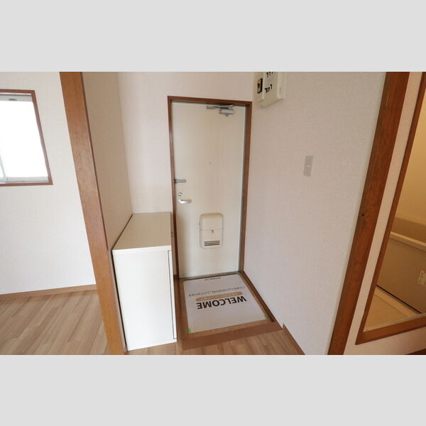 ファーストグリーン　A 玄関