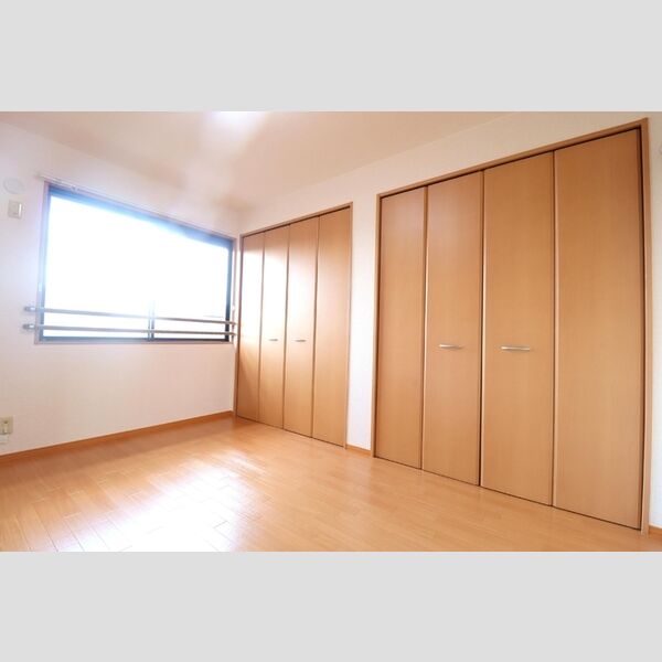 アットイーズ　Ⅲ201号室 南側洋室