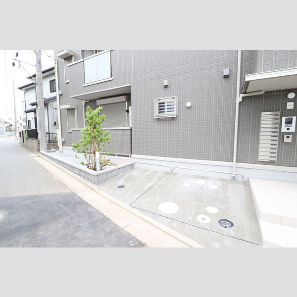 Grandeur 駐輪場