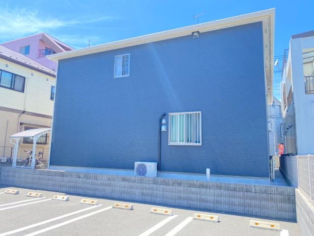 ラピスラズリ 外観写真（昼）