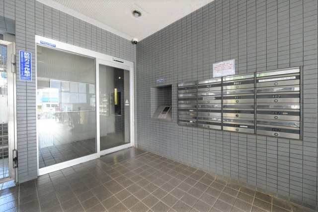 オリンポスコマキ8階 エントランス