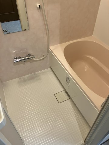 ベルドゥムール越谷茜町602号室 お風呂