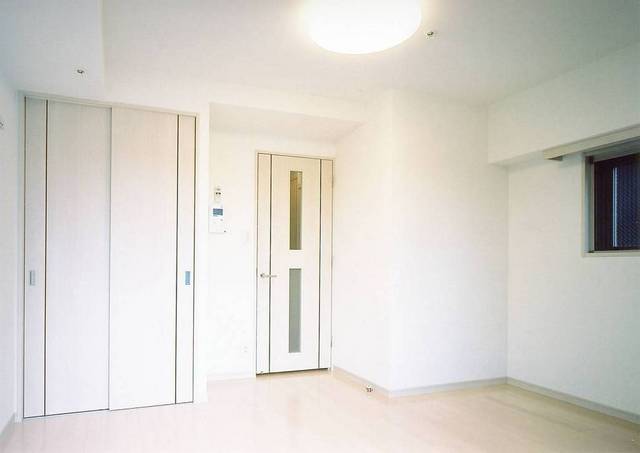 ガーラ・シティ渋谷幡ヶ谷5階 使い勝手のいい洋室です