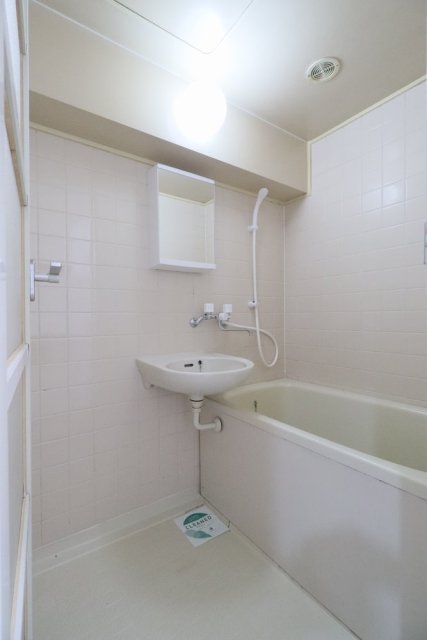 大成ルームズ1階 お風呂