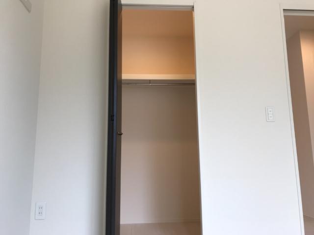 ルミエールドゥース105号室 収納