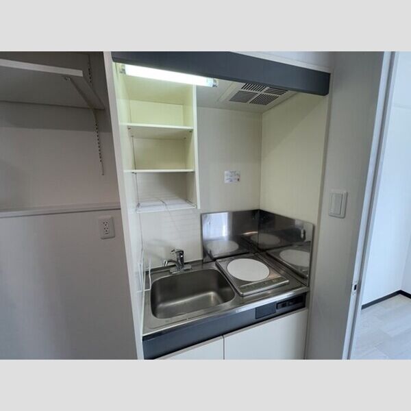 コンフォール小泉203号室 キッチン　IH1口コンロ
