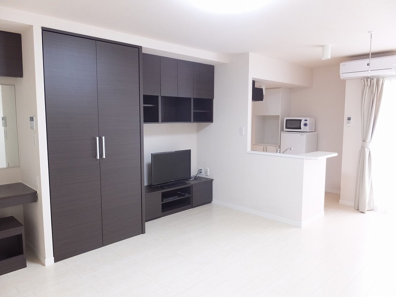 レオネクスト野鳥の森 内観