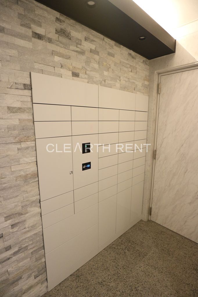 コンシェリア麻布 ＰＬＡＴＩＮＵＭ ＳＱＵＡＲＥ10階 宅配ロッカー