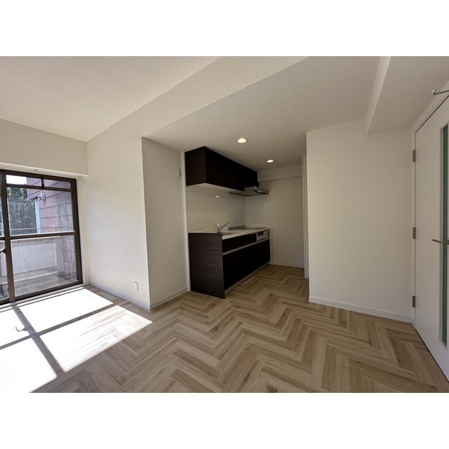 グリーンウッド大蔵501号室 内観