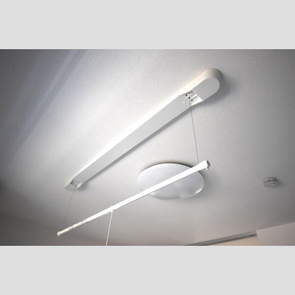 グランメール聖蹟201号室 室内物干し