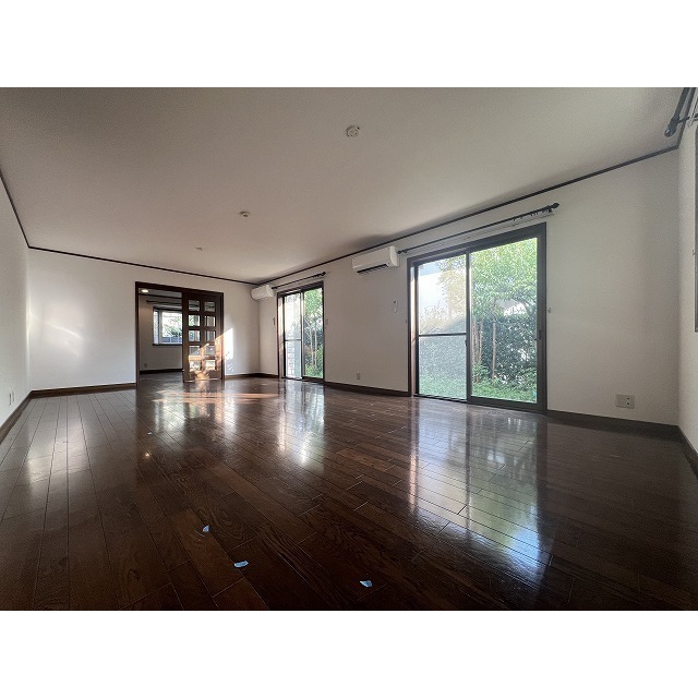 尾山台スクウェア B棟 大きな窓あります♪