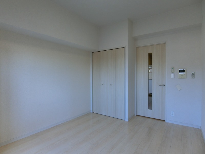 シュールフローレ5階 同建物別部屋の参考画像